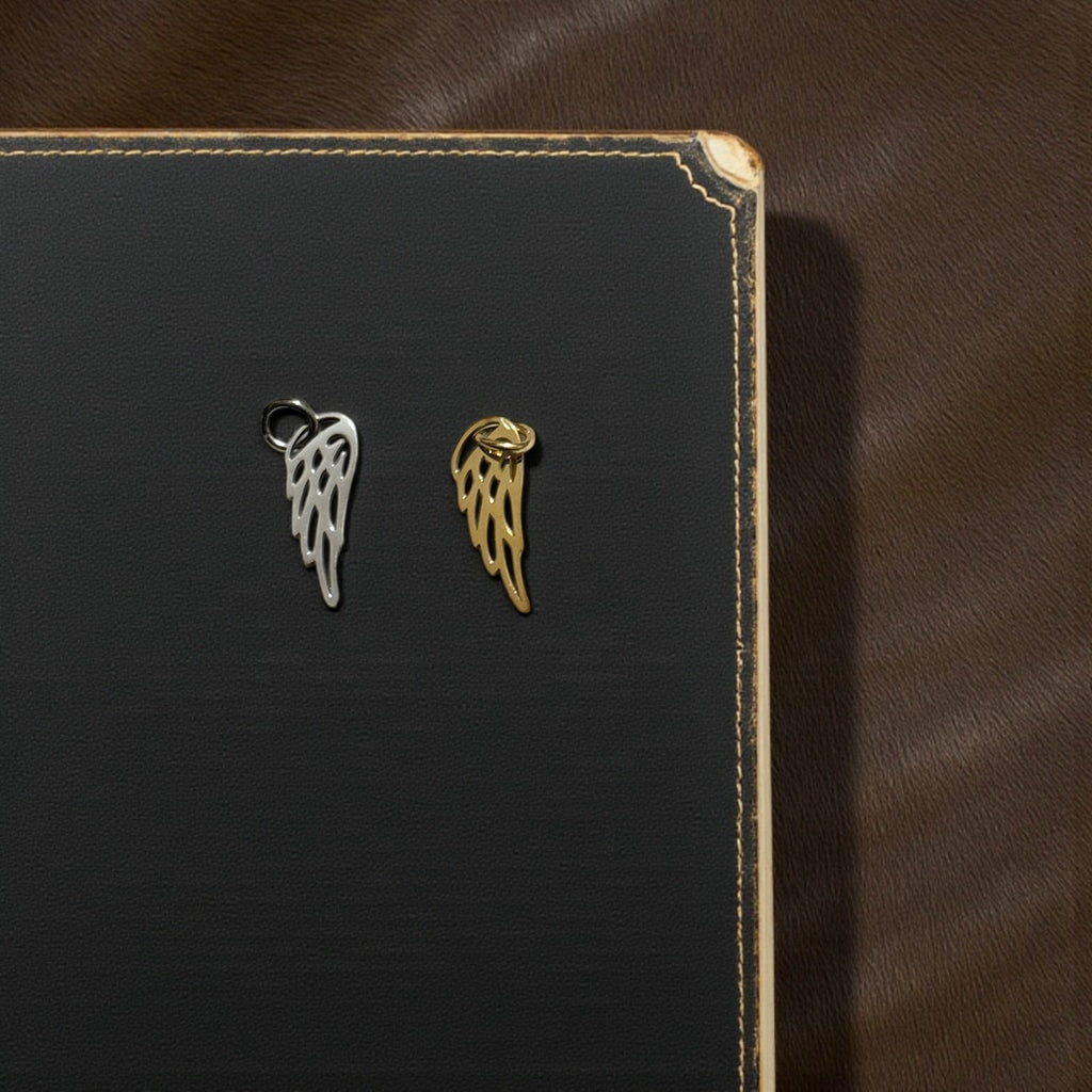 (#20) - Angel Wing Charm