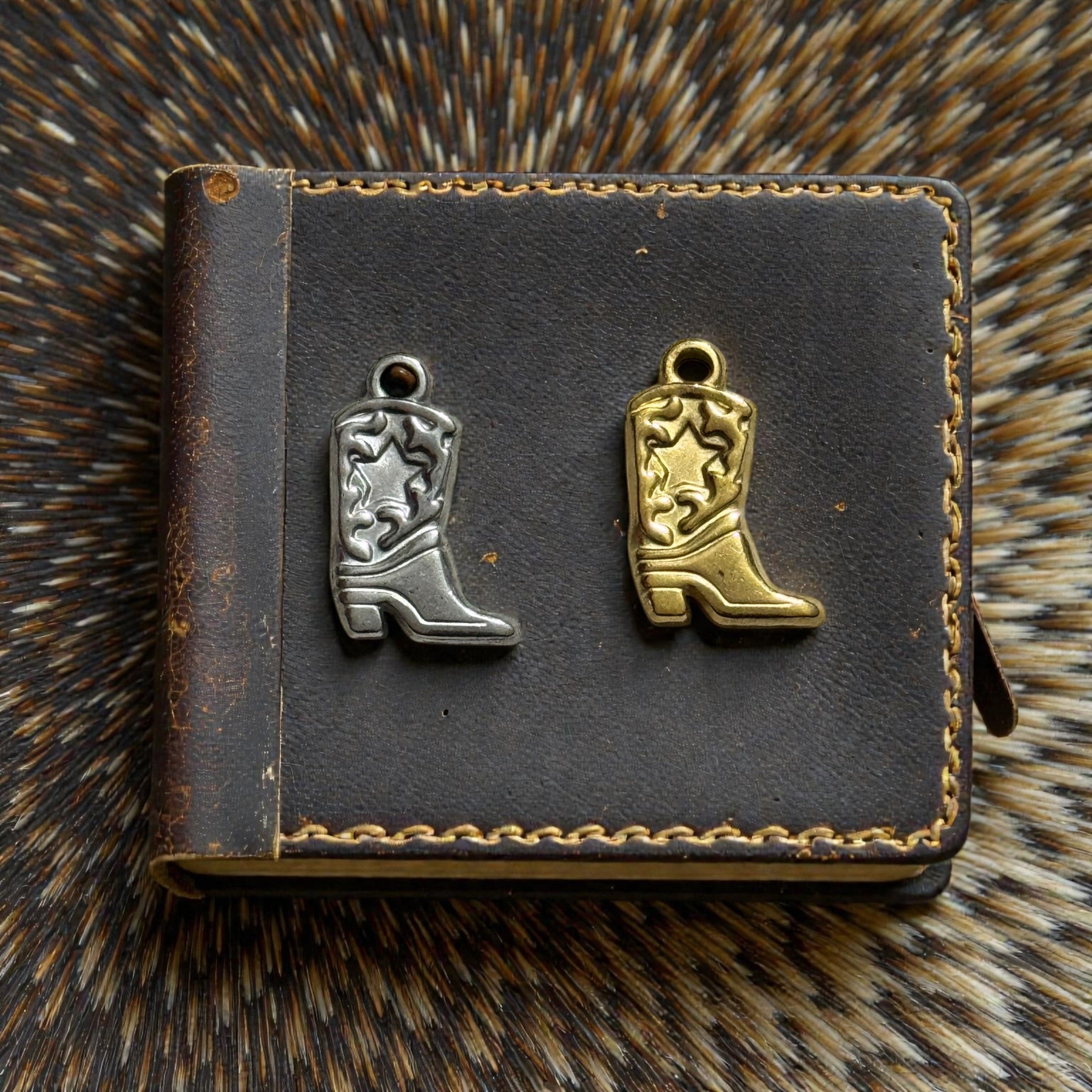 (#30) - Cowgirl Boot Charm