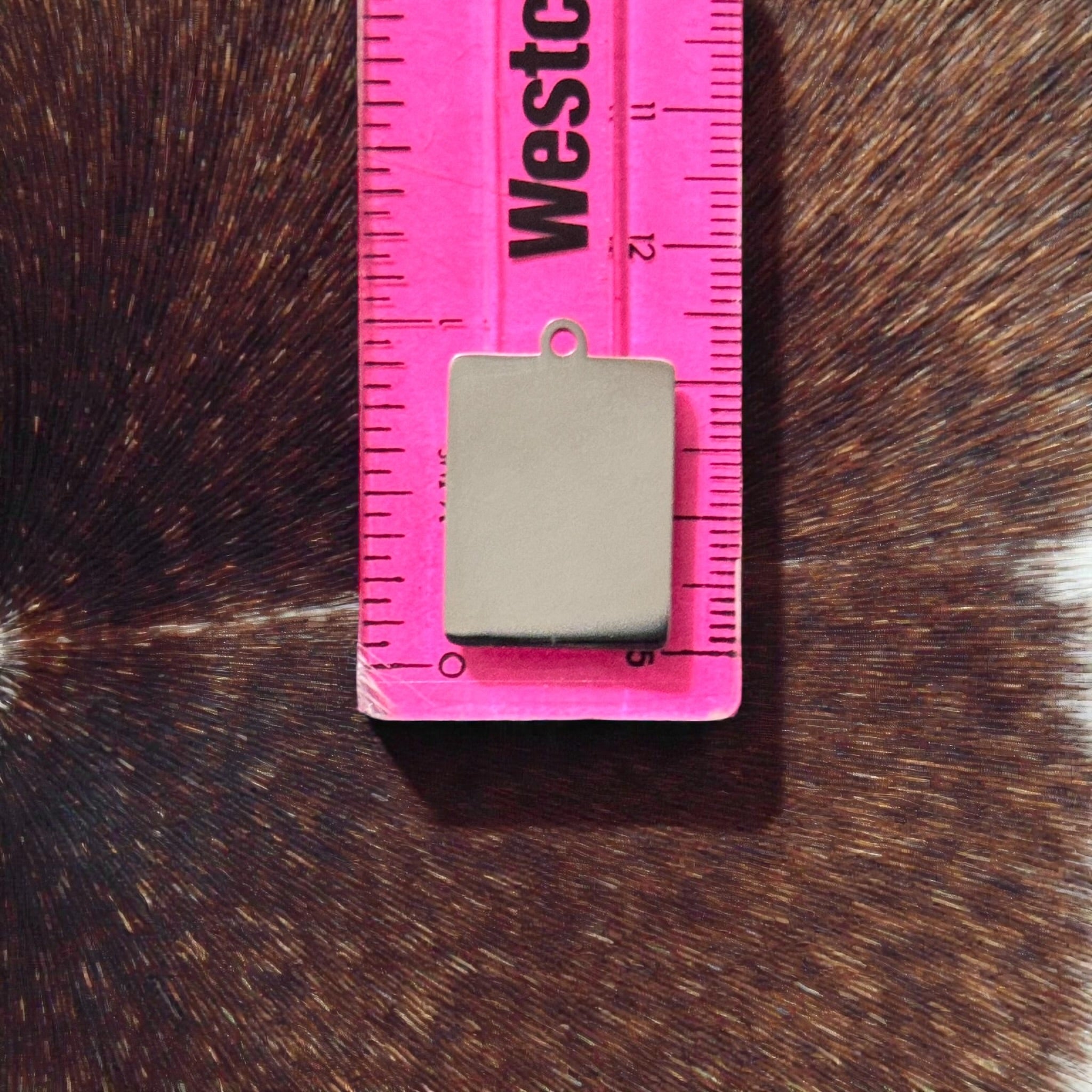 (#10) - Vertical Bar Charm (22x17mm)